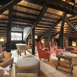 Palazzo Dell'albero D'oro شقة