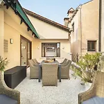 Palazzo Dell'albero D'oro