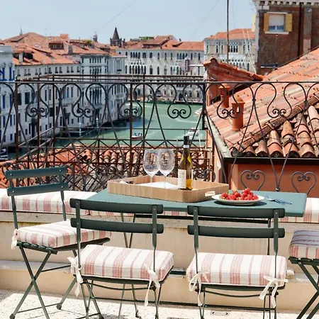 Palazzo Dell'albero D'oro Appartamento