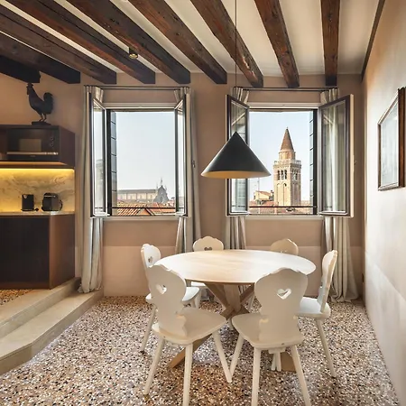 Апартаменты Palazzo Dell'albero D'oro