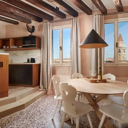 Palazzo Dell'albero D'oro