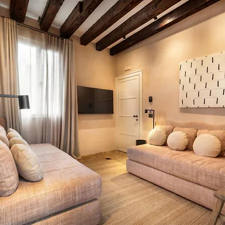 Palazzo Dell'albero D'oro Appartement