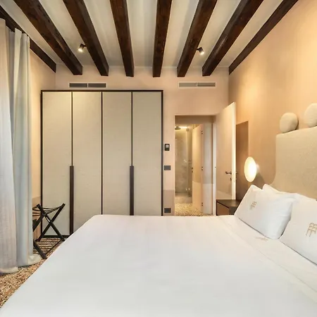 Palazzo Dell'albero D'oro Appartement *