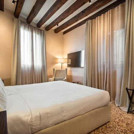 Апартаменты Palazzo Dell'albero D'oro Венеция