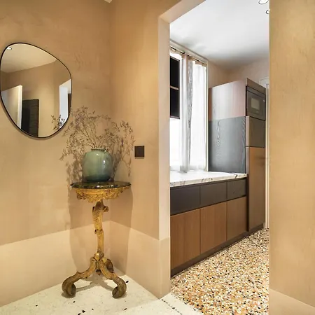 Palazzo Dell'albero D'oro Apartament *